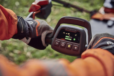 HUSQVARNA LC 551iV (bez aku. a nabíj.)