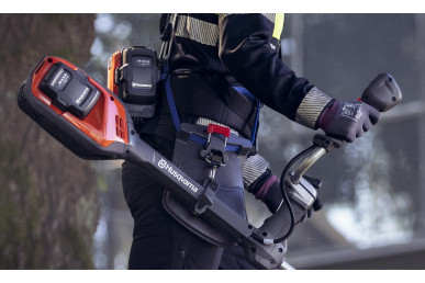 Husqvarna 525iRXT bez akumulátora a nabíjačky