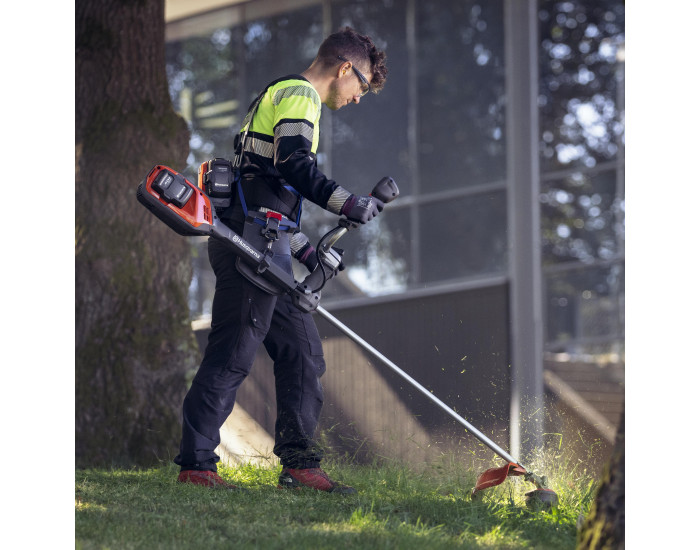 Husqvarna 525iRXT bez akumulátora a nabíjačky