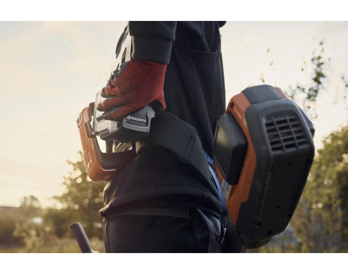 Husqvarna 525iRXT bez akumulátora a nabíjačky
