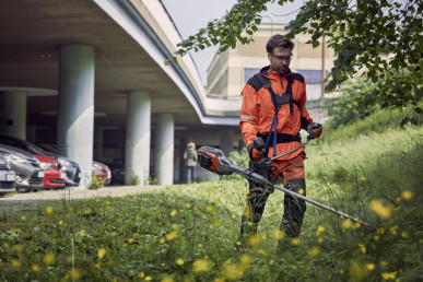 Husqvarna 525iRXT bez akumulátora a nabíjačky