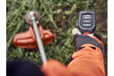 Husqvarna 525iRXT bez akumulátora a nabíjačky