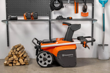 Husqvarna ST 253i